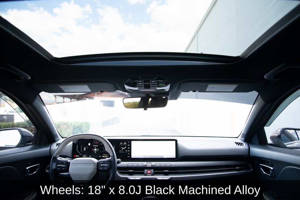 Used 2025 Kia K4 GT-Line w/ GT-Line Sunroof Package image 18