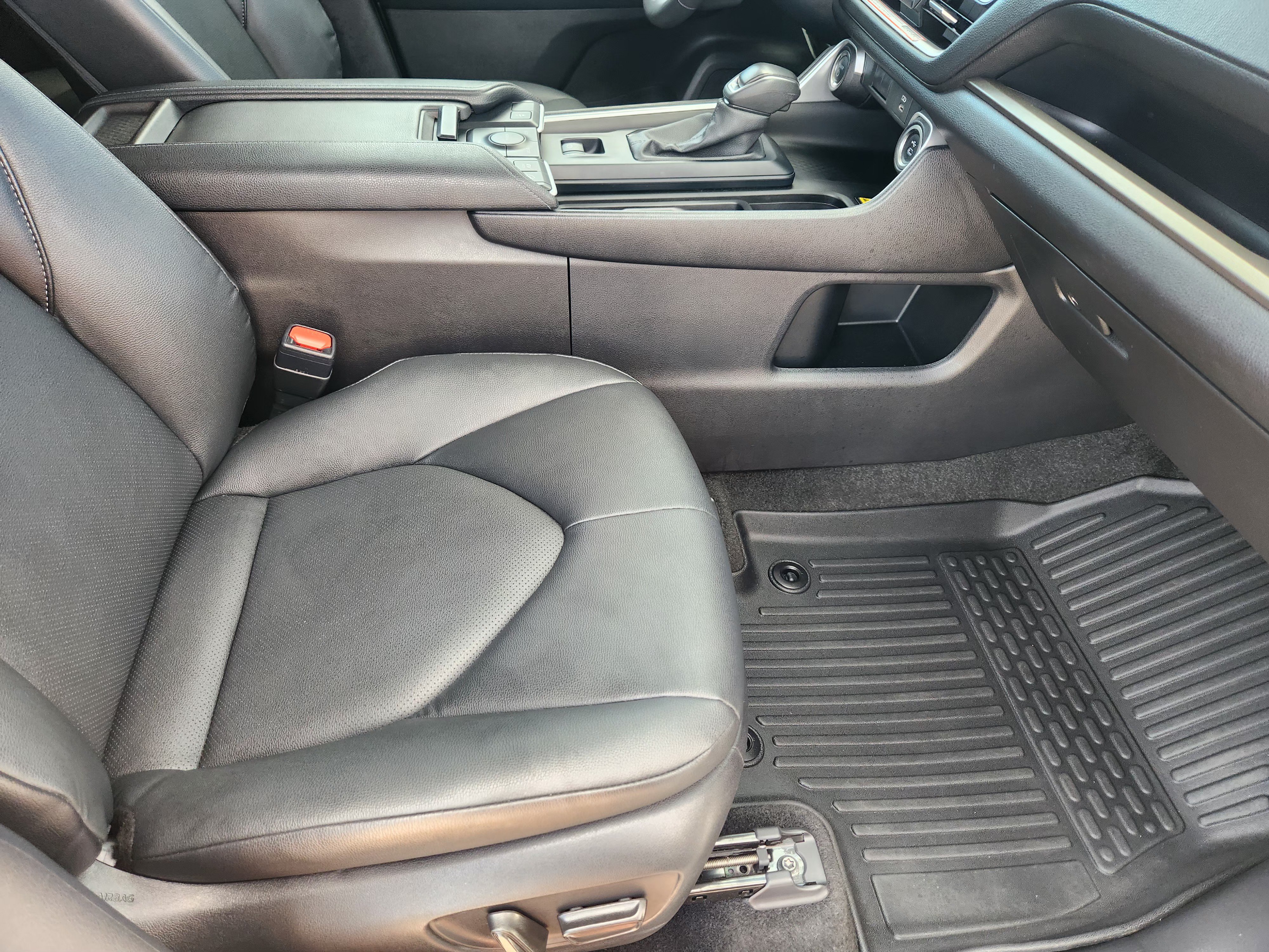 Used 2025 Toyota Grand Highlander AWD Hybrid image 15