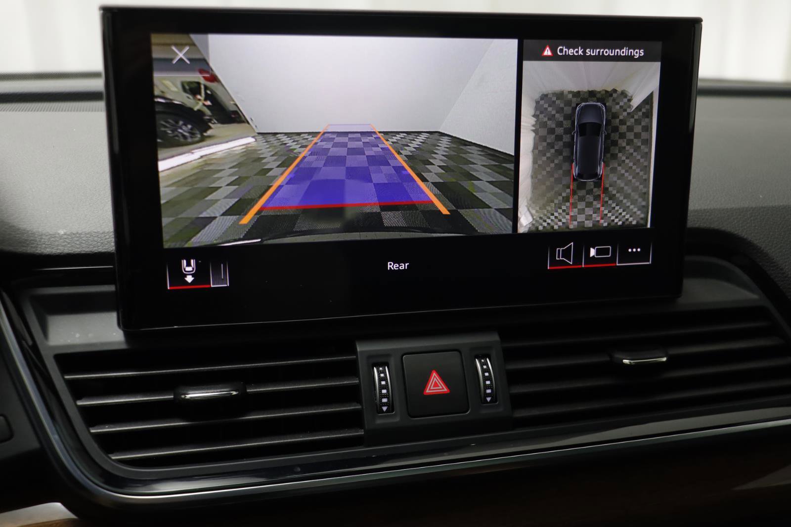 Used 2023 Audi Q5 2.0T Premium Plus w/ Premium Plus Package image 9