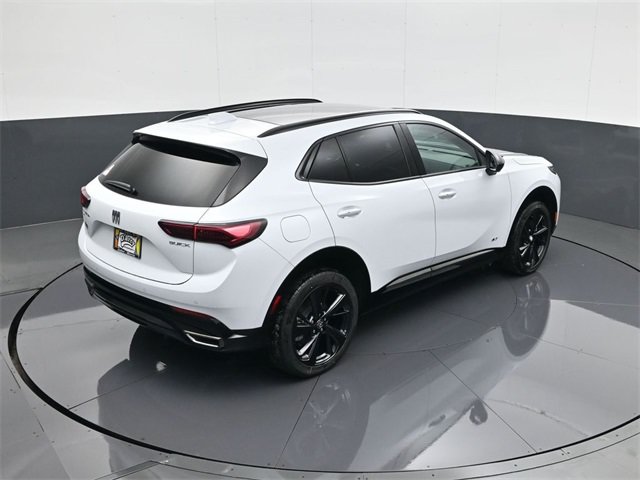 Used 2025 Buick Envision Sport Touring AWD/4WD image 17