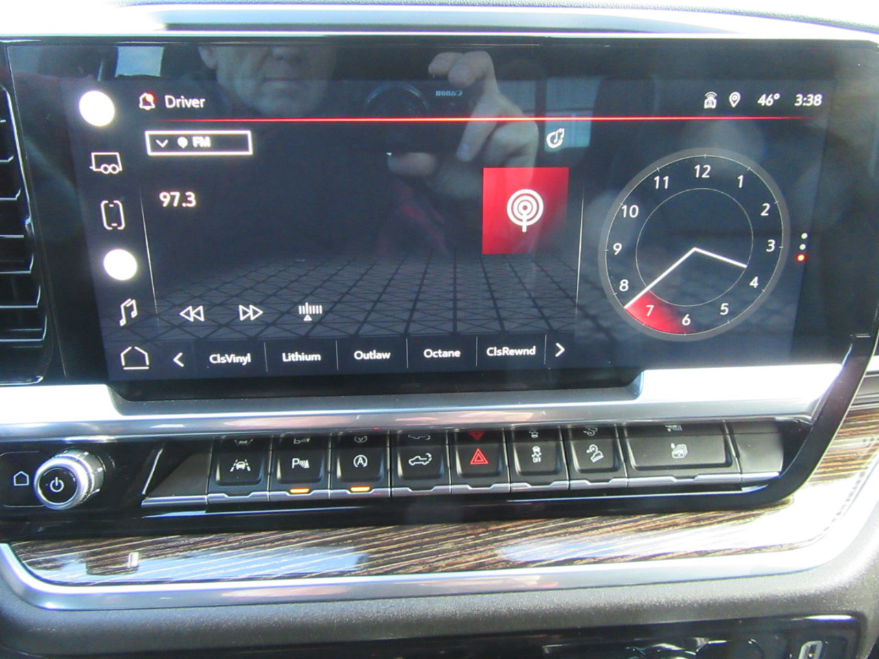 Used 2022 GMC Sierra 1500 Elevation image 39