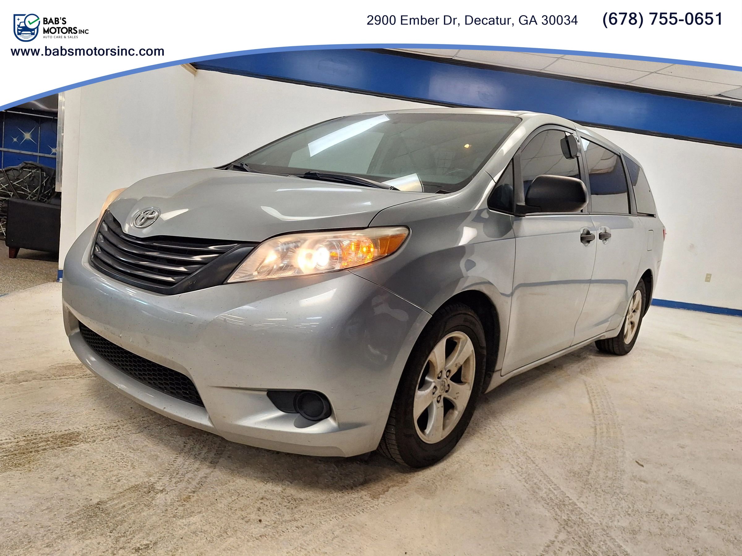 Used 2015 Toyota Sienna L FWD image 4