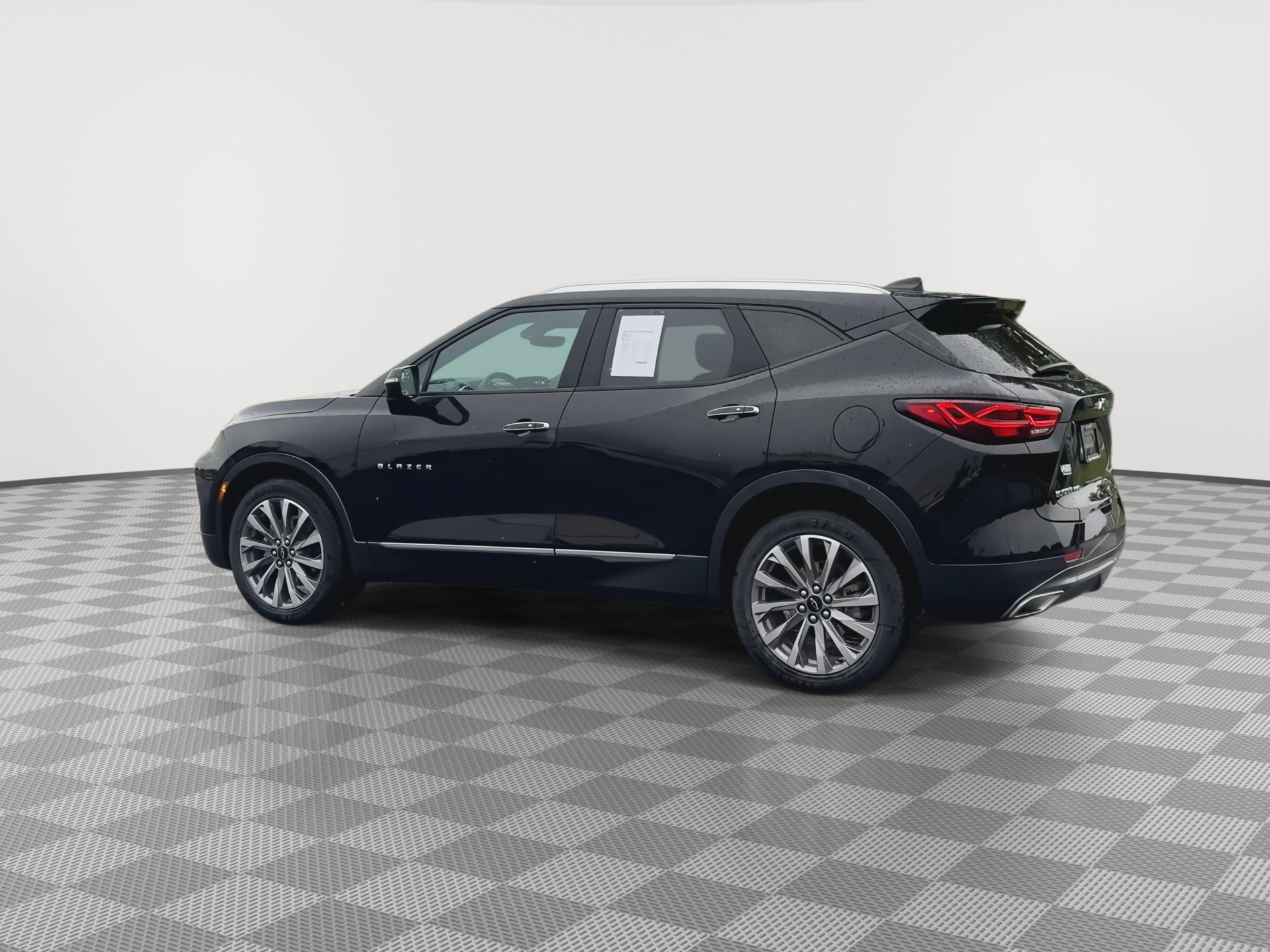 Certified 2023 Chevrolet Blazer Premier w/ Driver Confidence II Package AWD/4WD image 6