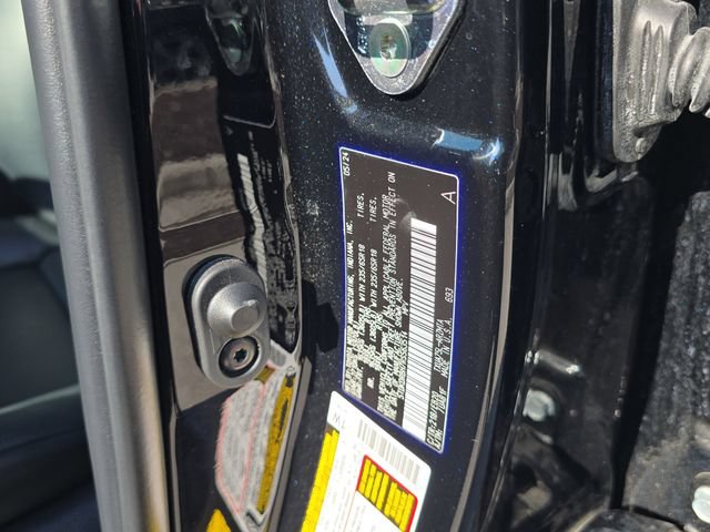 Used 2024 Toyota Highlander XLE AWD/4WD image 36