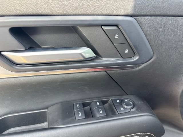 Used 2025 GMC Terrain Elevation AWD/4WD image 16