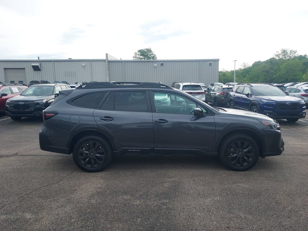 Certified 2025 Subaru Outback Onyx Edition AWD/4WD image 10
