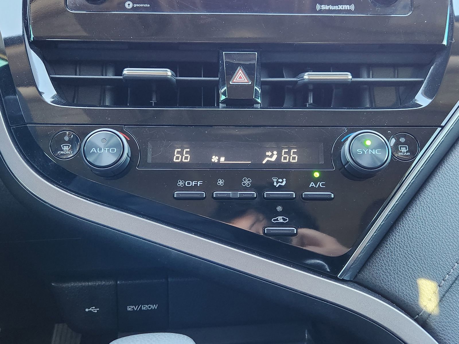 Used 2023 Toyota Camry LE image 22