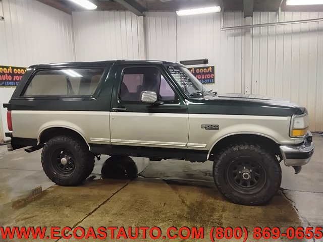Used 1994 Ford Bronco XLT AWD/4WD image 2