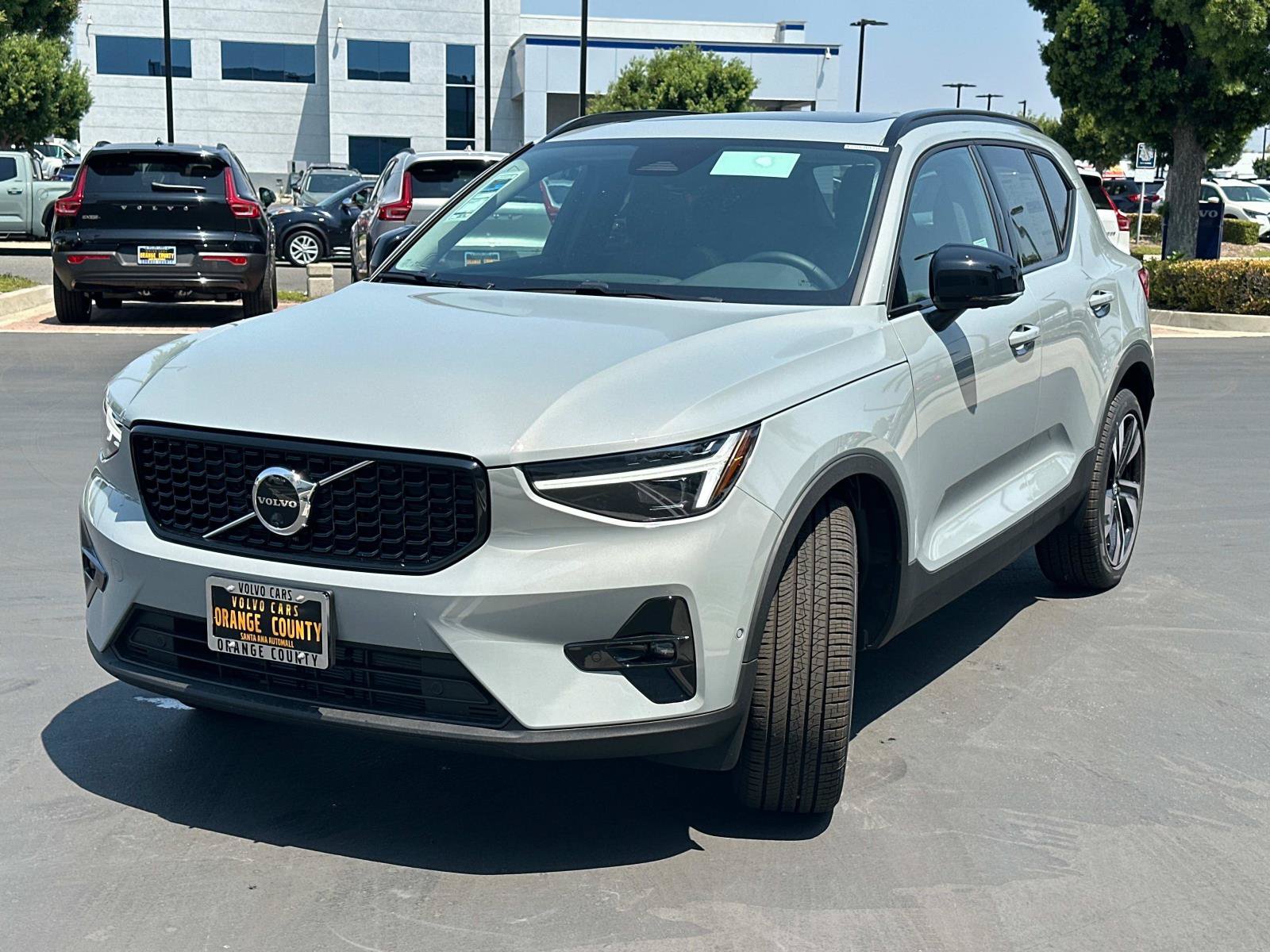 New 2026 Volvo XC40 B5 Ultra w/ Climate Package AWD/4WD image 6