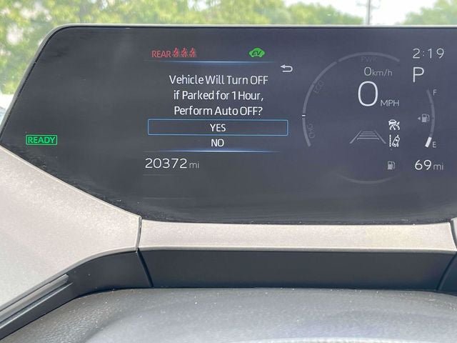 Certified 2025 Toyota Prius LE FWD image 28
