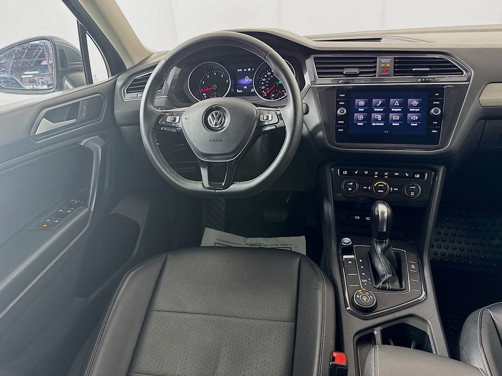Used 2021 Volkswagen Tiguan SE image 26