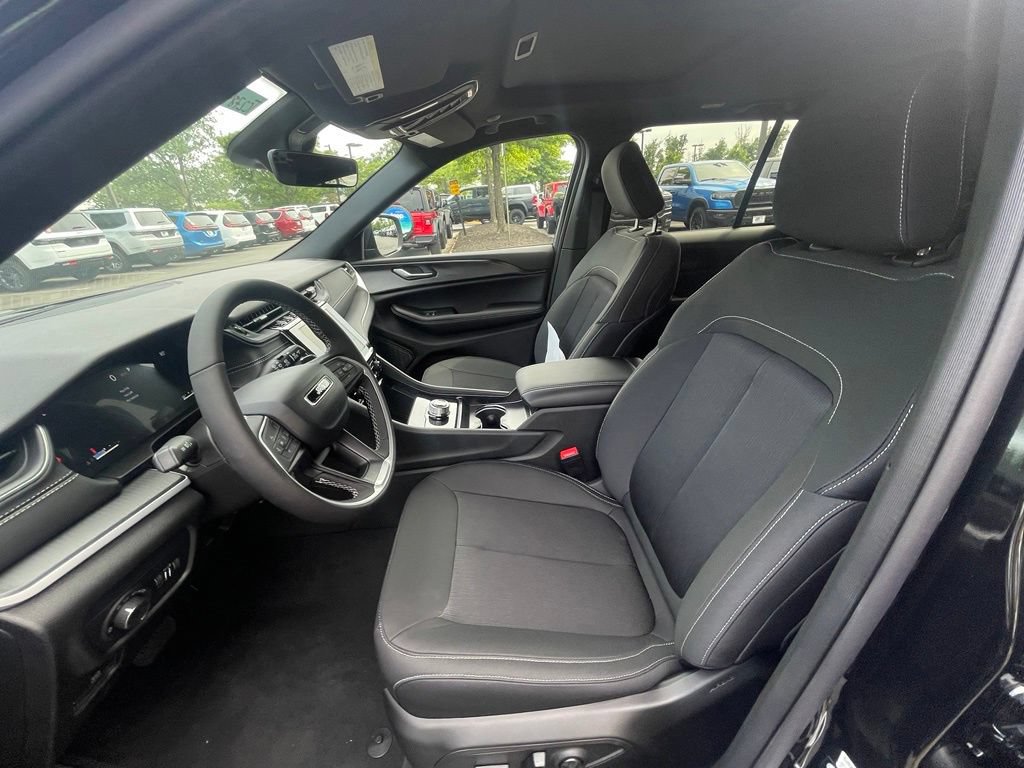 New 2026 Jeep Grand Cherokee Laredo X AWD/4WD image 15