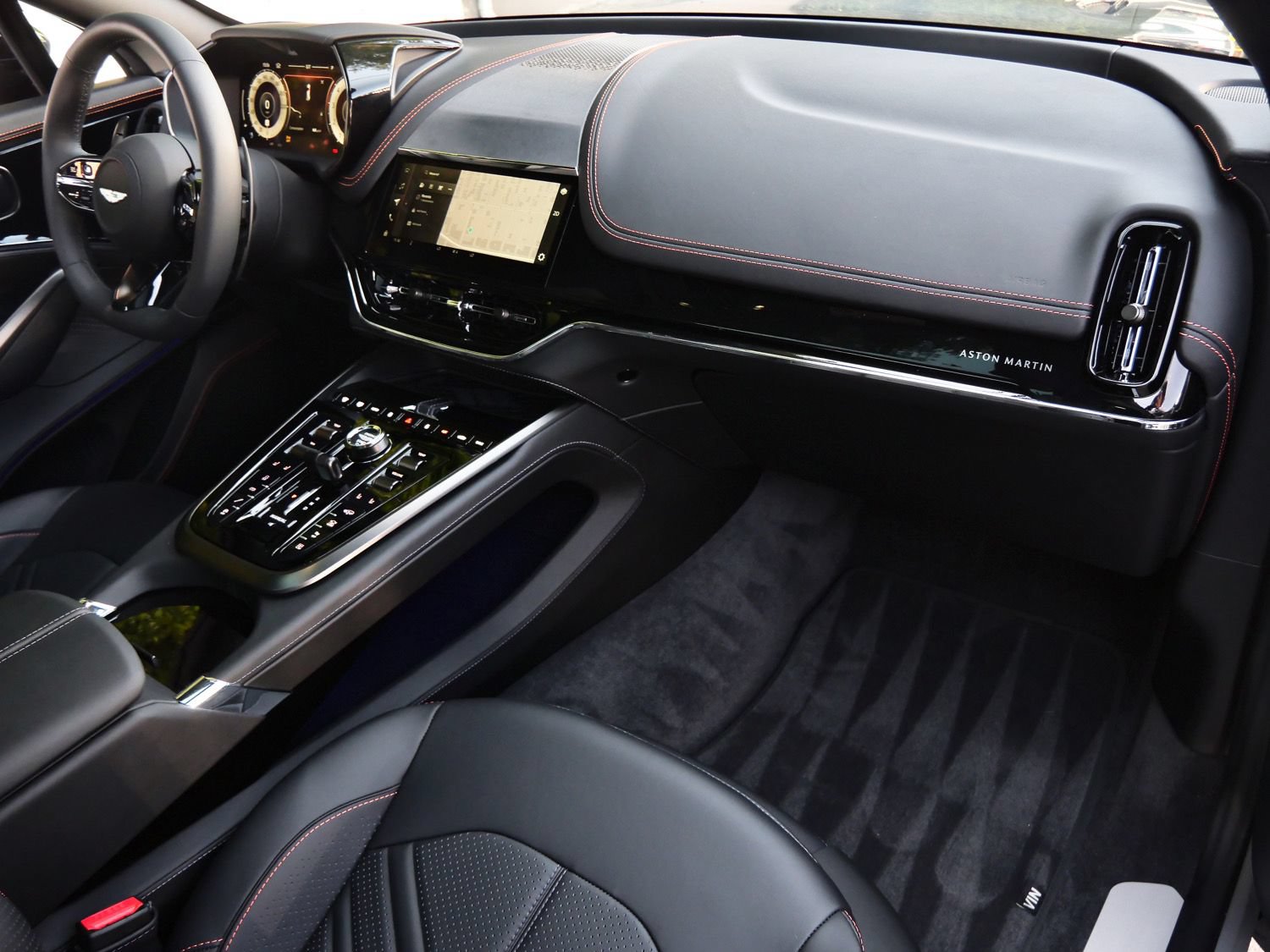 New 2026 Aston Martin DBX S AWD/4WD image 10