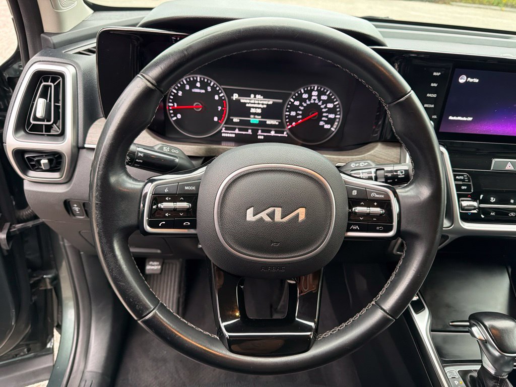 Certified 2022 Kia Sorento S AWD/4WD image 16