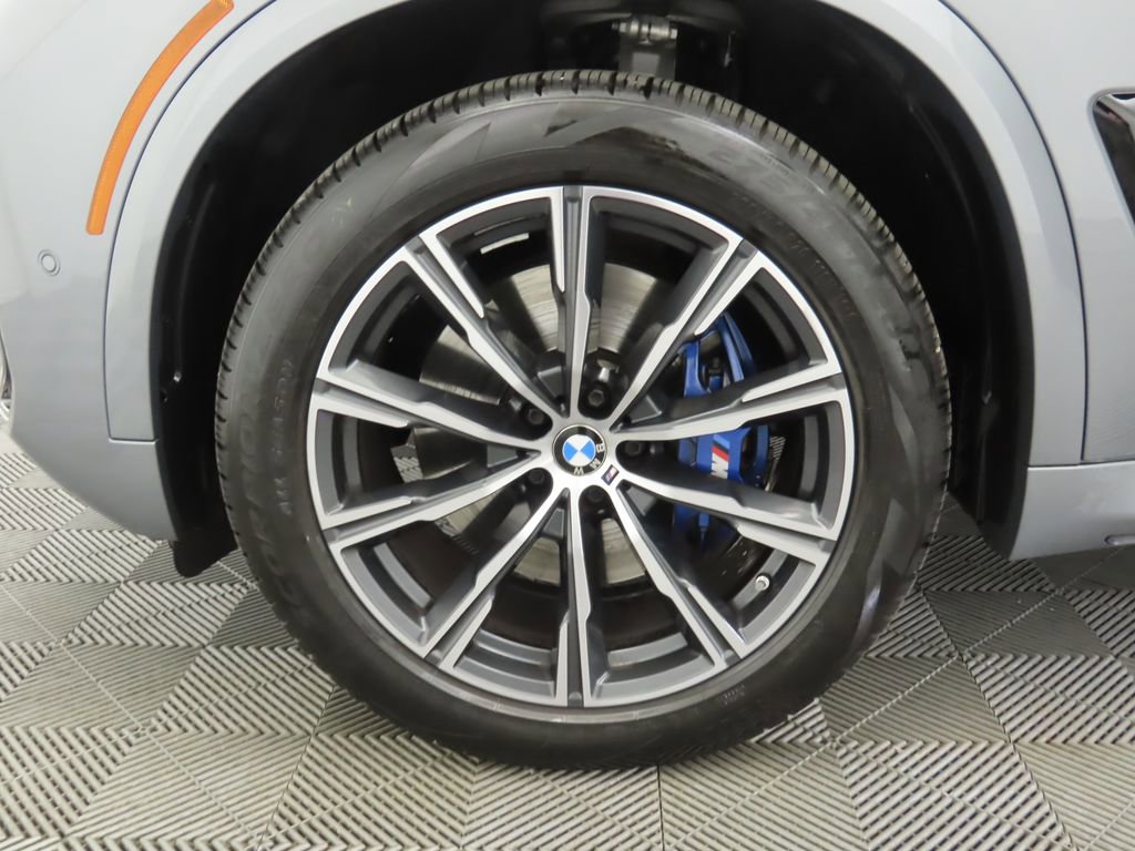 Certified 2024 BMW X5 xDrive40i w/ M Sport Package image 31