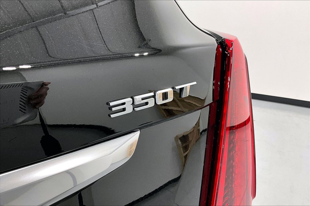 New 2026 Cadillac XT5 Luxury w/ LPO, Floor Liner Package FWD image 31