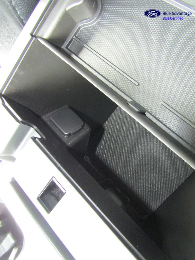 Certified 2020 Ford Explorer XLT w/ Equipment Group 202A AWD/4WD image 40