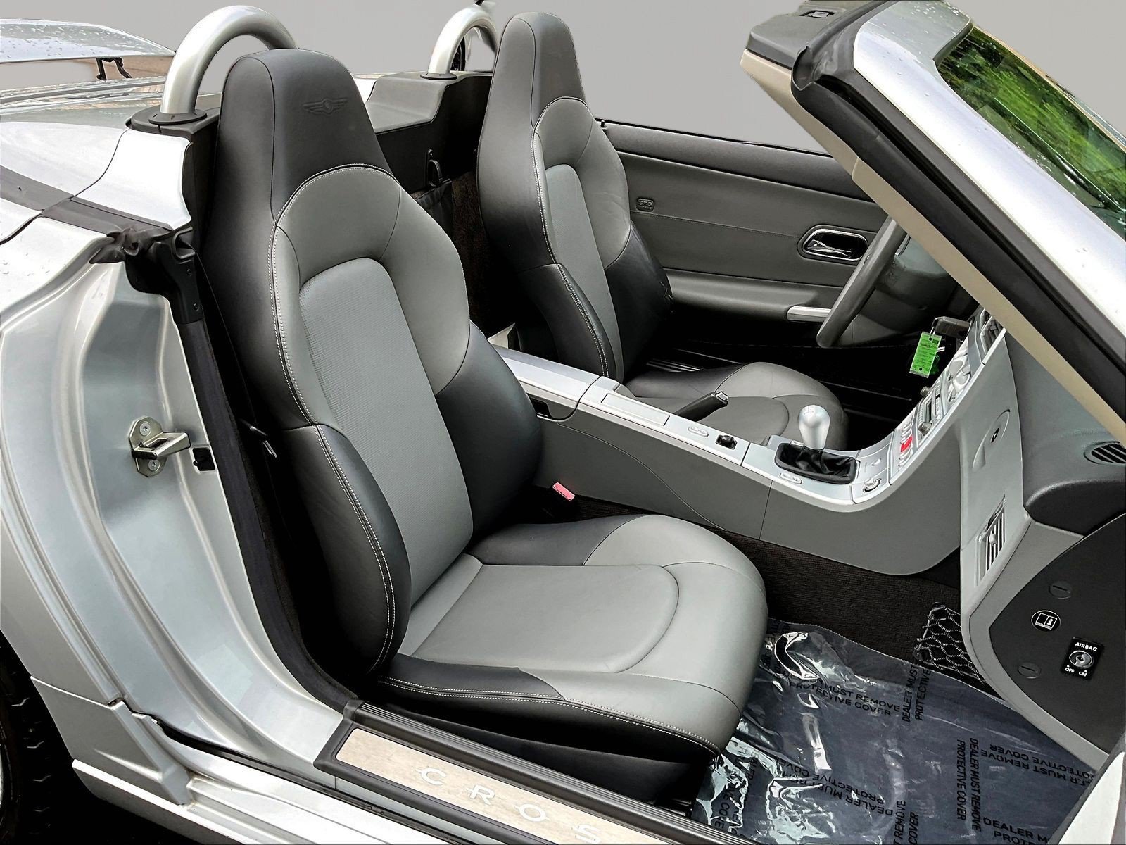 Used 2007 Chrysler Crossfire Limited RWD image 24