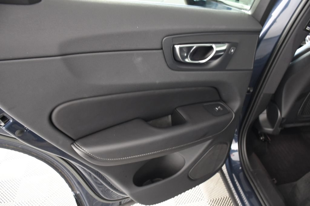 Used 2023 Volvo XC60 B6 Ultimate AWD/4WD image 26