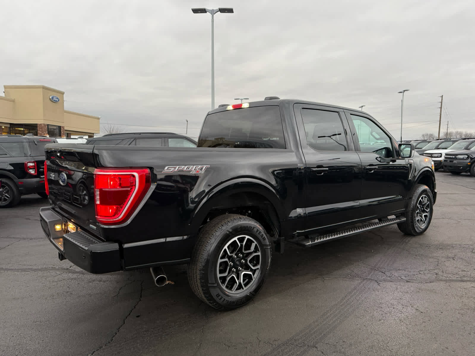 Certified 2023 Ford F150 XLT w/ Equipment Group 302A High image 19