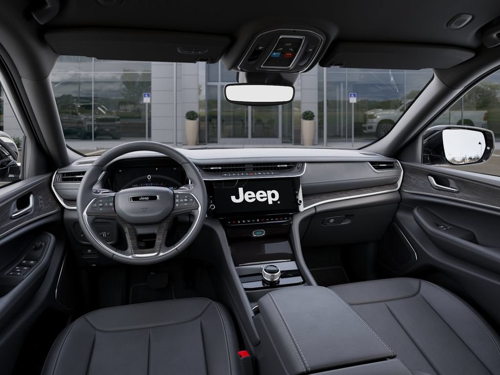 New 2026 Jeep Grand Cherokee Limited RWD image 14