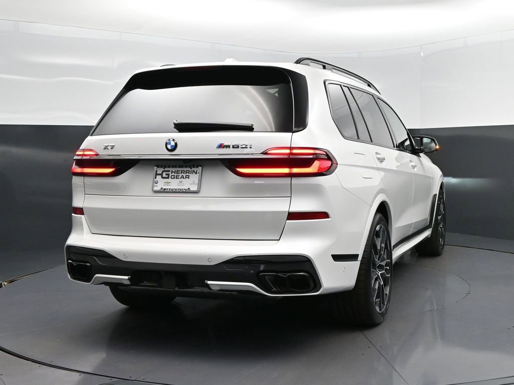 New 2026 BMW X7 M60i image 7