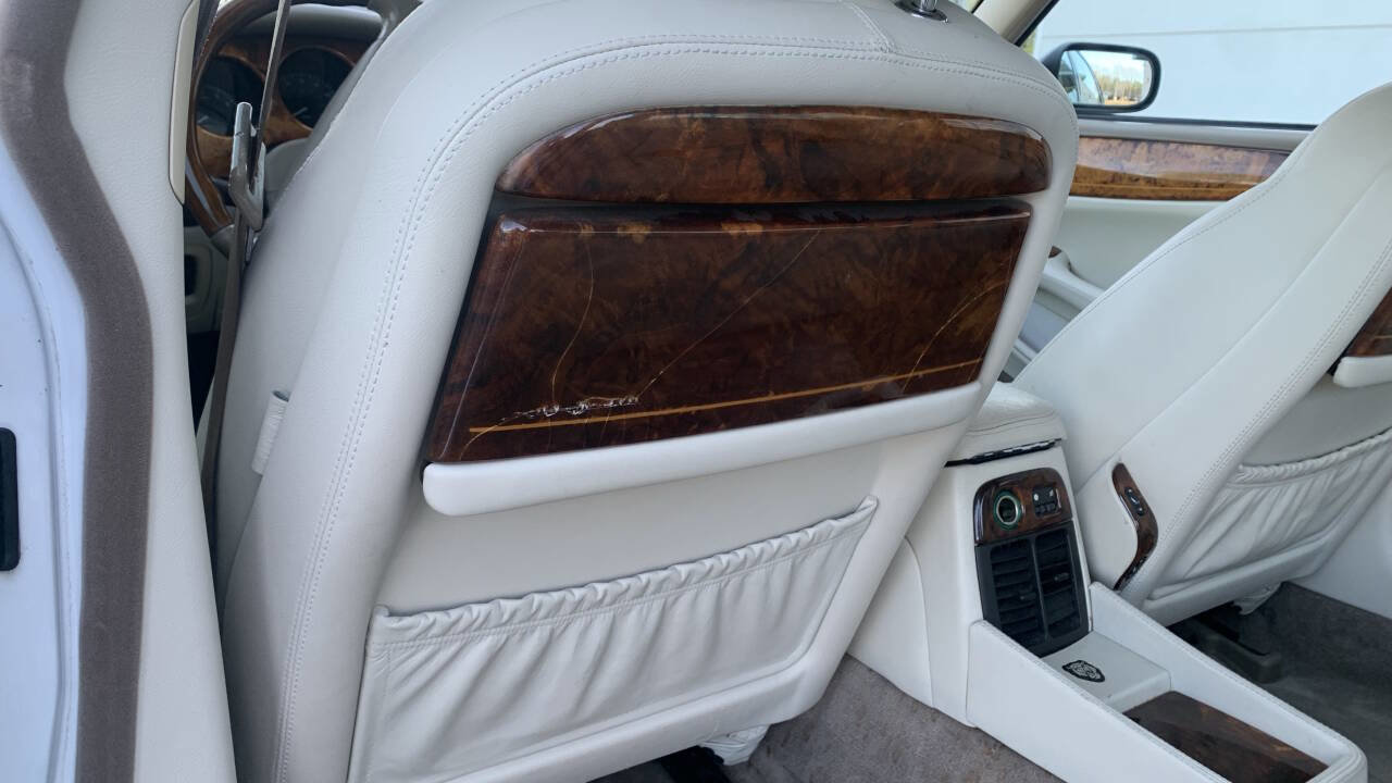 Used 1998 Jaguar XJ8 L Vanden Plas 4dr Sedan RWD image 25