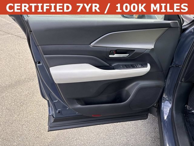 Used 2024 Toyota Grand Highlander XLE image 13
