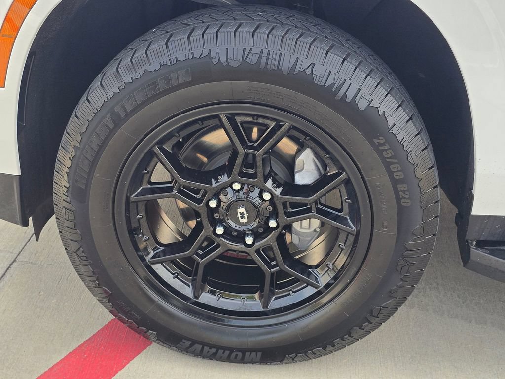 Used 2025 Chevrolet Tahoe LS RWD image 7