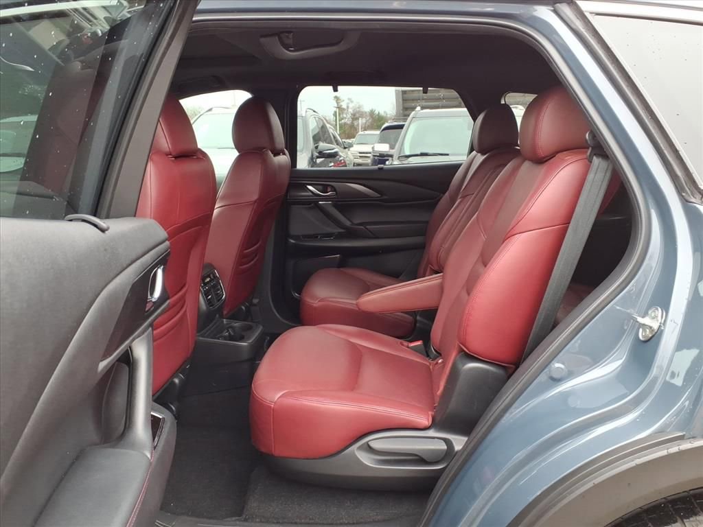 Used 2023 MAZDA CX-9 Carbon Edition image 10