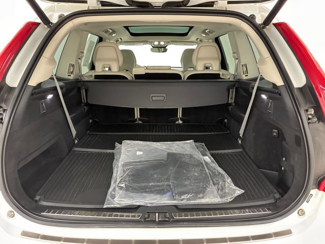 Used 2023 Volvo XC90 B6 Plus w/ Protection Package Premier AWD/4WD image 17