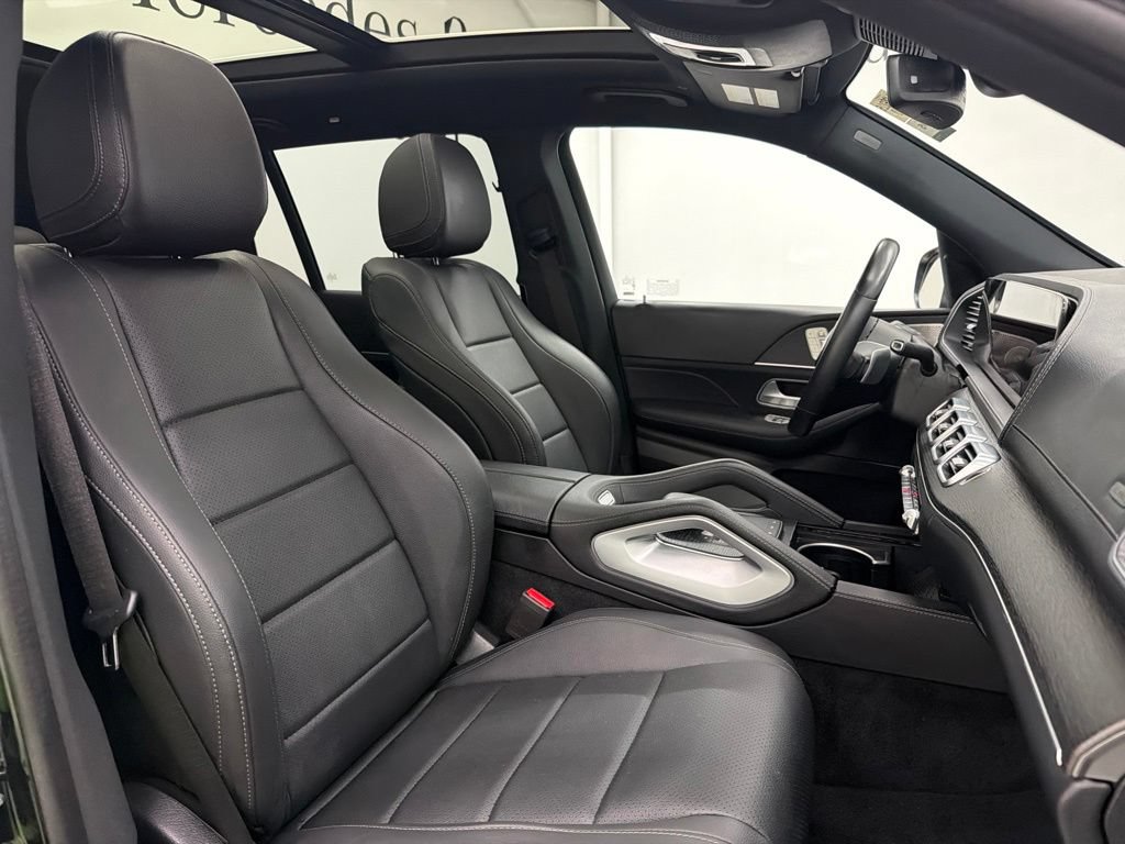 Used 2024 Mercedes-Benz GLS 450 4MATIC image 32