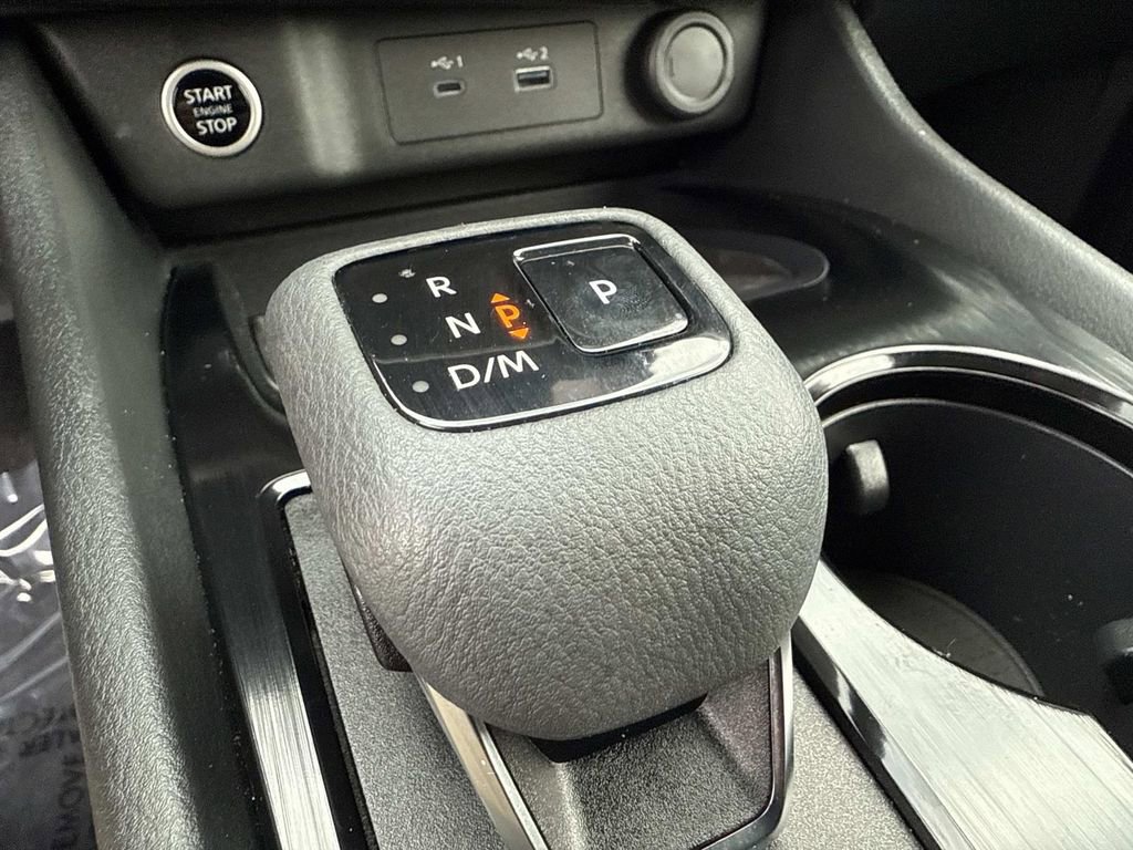 Used 2023 Nissan Rogue SV image 33