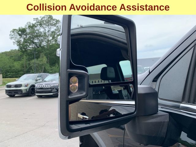 Used 2022 Chevrolet Silverado 3500 High Country w/ Technology Package image 8