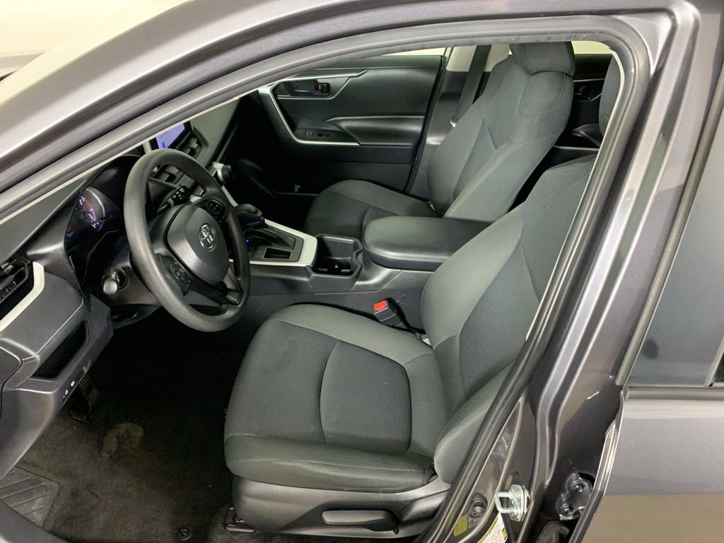 Used 2024 Toyota RAV4 LE image 28