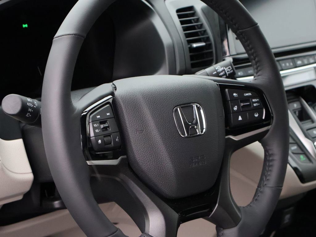 Certified 2026 Honda Odyssey Elite image 20