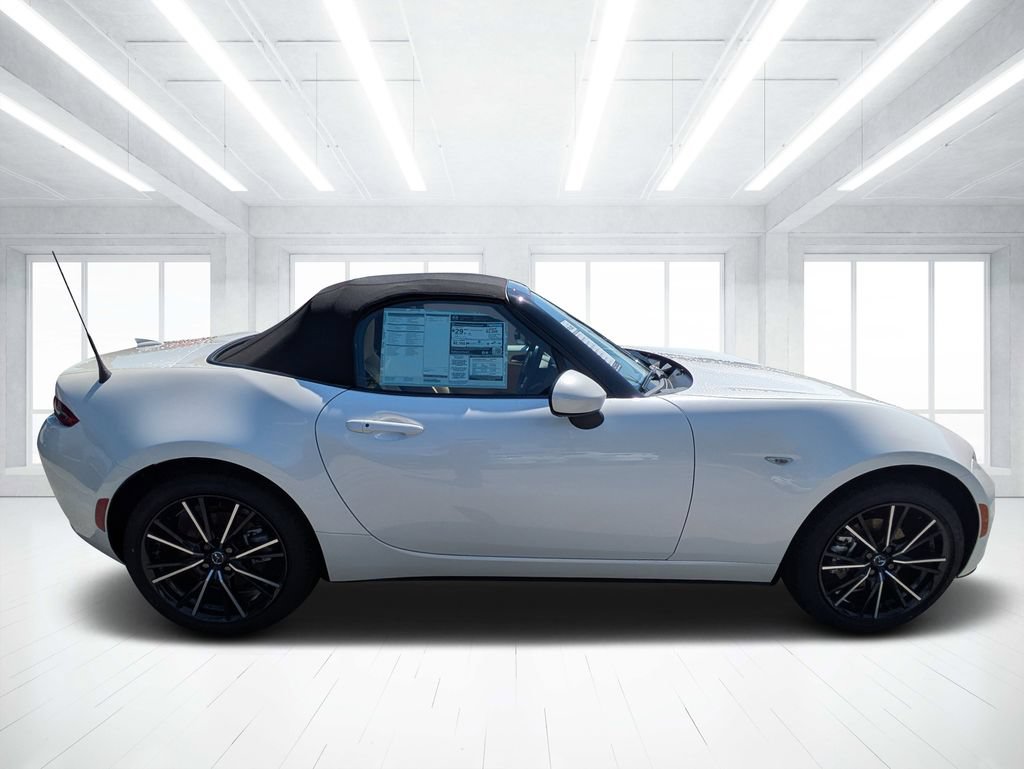 New 2026 MAZDA MX-5 Miata Grand Touring RWD image 2