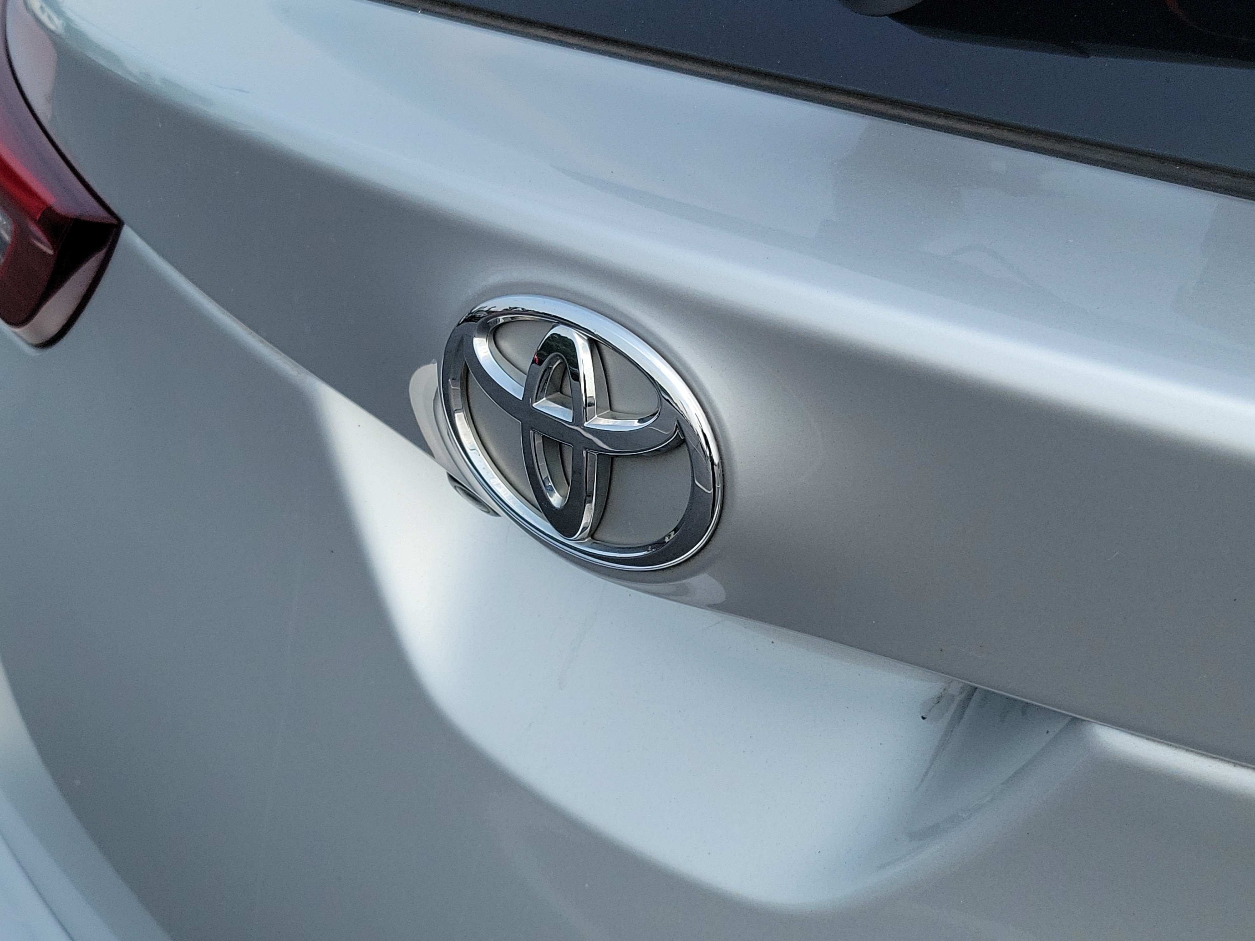 Certified 2018 Toyota Corolla iM w/ All-Weather Mat Package FWD image 8
