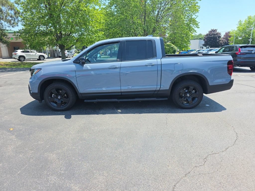 Certified 2025 Honda Ridgeline Black Edition image 4