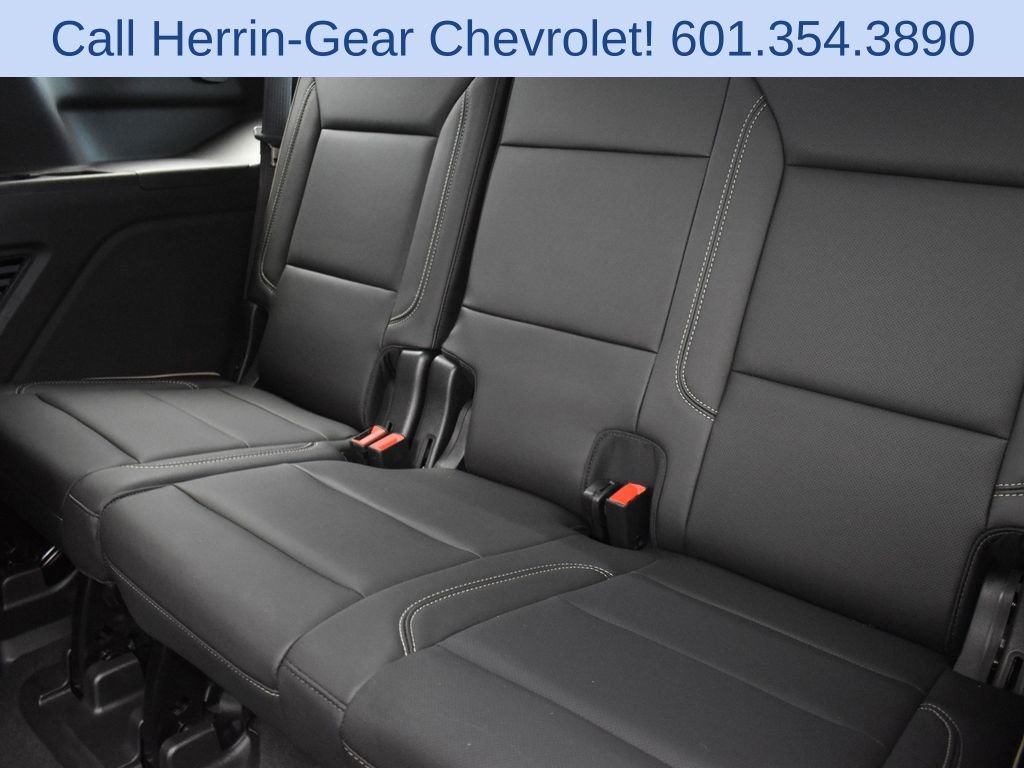 Used 2021 Chevrolet Tahoe Premier w/ Premium Package RWD image 17