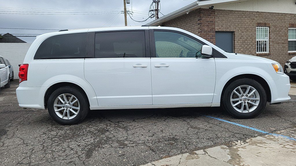 Used 2019 Dodge Grand Caravan SXT image 7