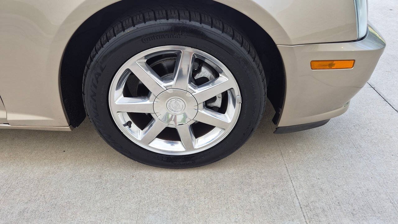 Used 2005 Cadillac STS w/ Preferred Equipment Group RWD image 21