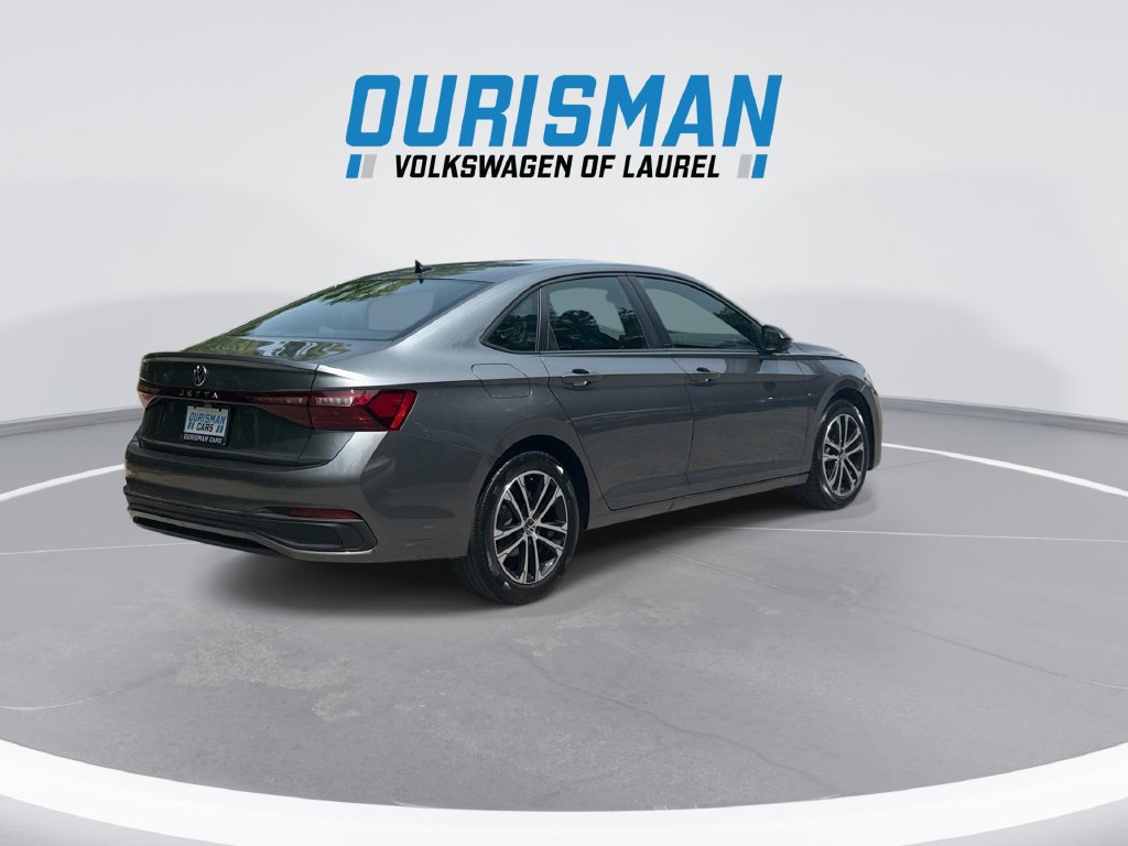 Used 2025 Volkswagen Jetta Sport FWD image 8