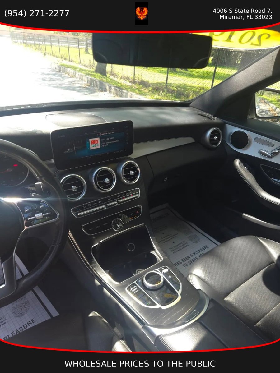 Used 2019 Mercedes-Benz C 300 Sedan w/ Premium Package image 10