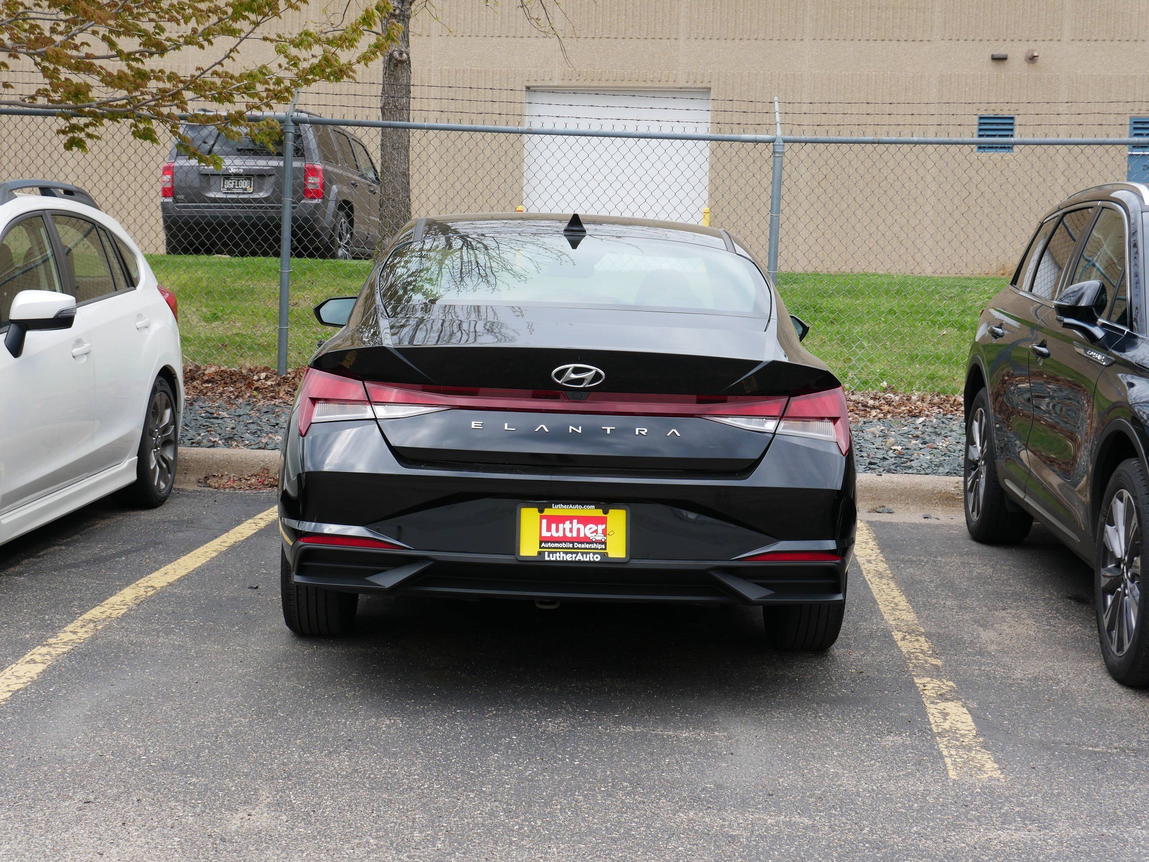 Used 2023 Hyundai Elantra SEL FWD image 4