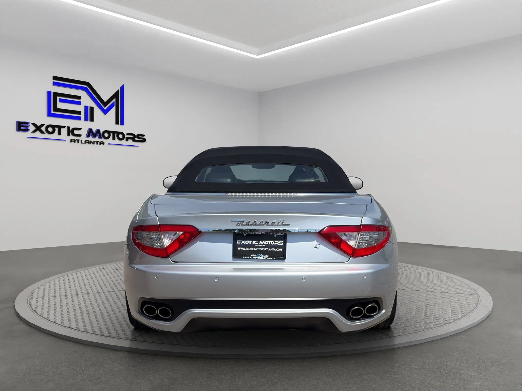 Used 2011 Maserati GranTurismo Convertible RWD image 4