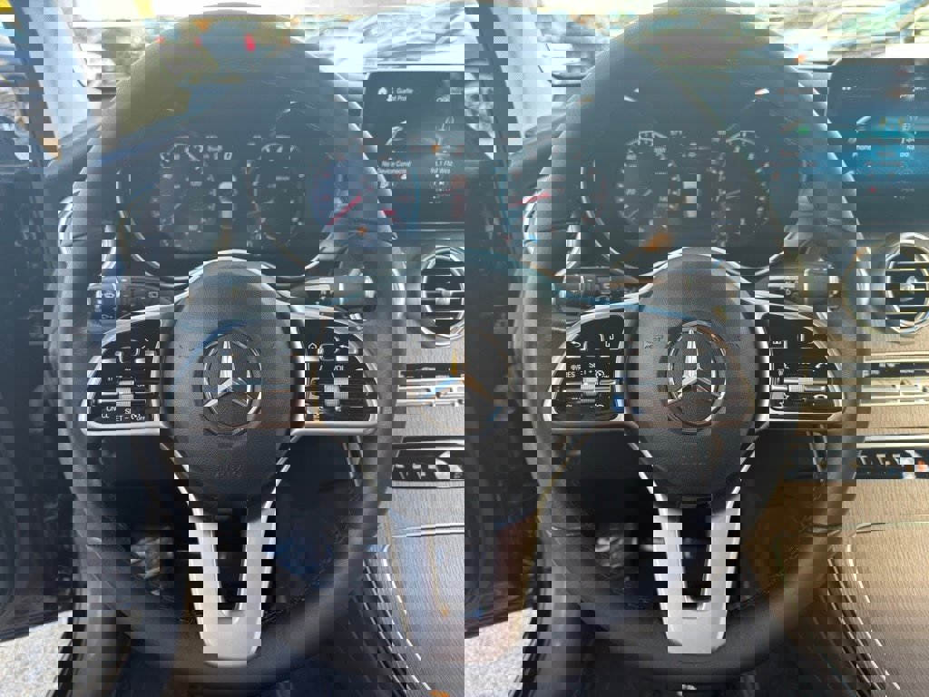 Certified 2022 Mercedes-Benz GLC 300 4MATIC w/ Premium Package Lite image 17