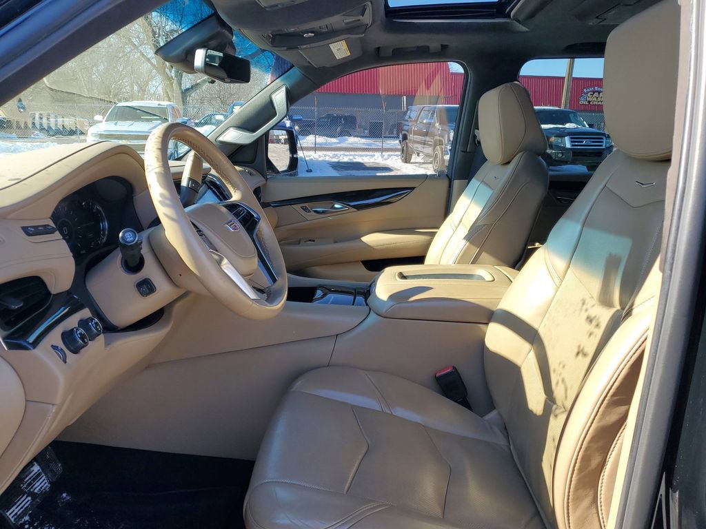 Used 2018 Cadillac Escalade ESV Platinum image 5