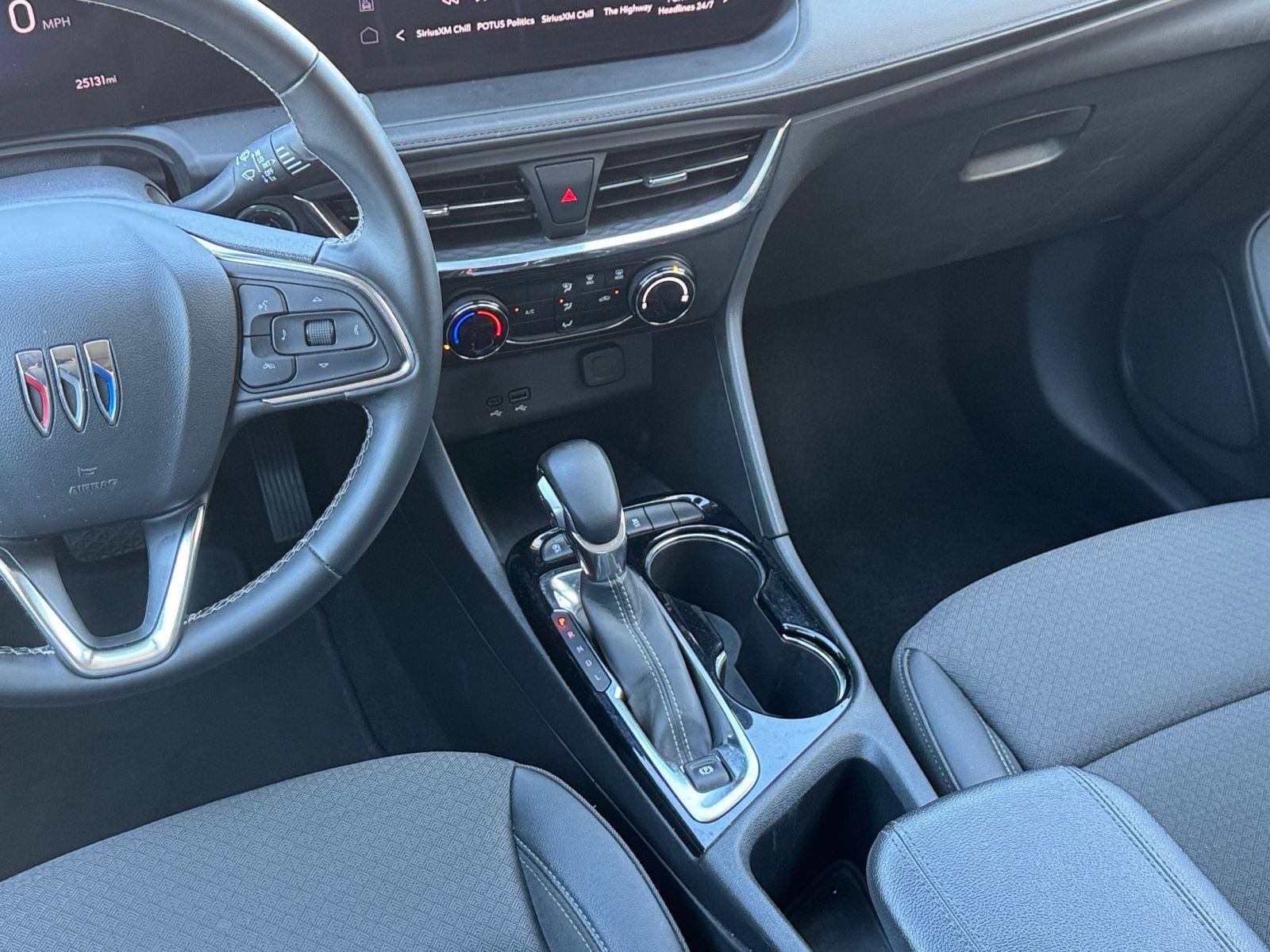 Used 2025 Buick Encore GX Preferred AWD/4WD image 41