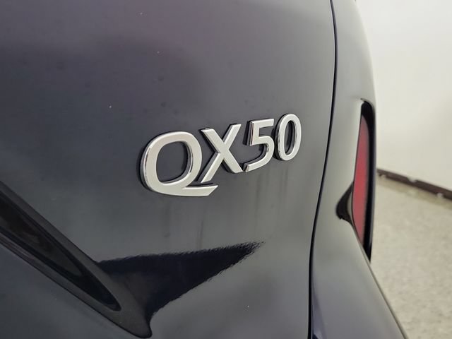 Certified 2025 INFINITI QX50 Luxe AWD/4WD image 6